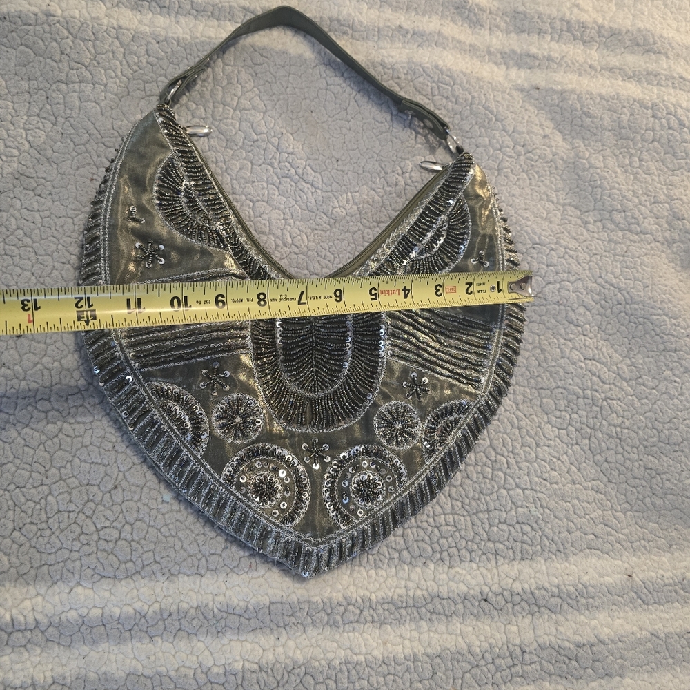 Elegant Silver GREEN Beaded Necklace - Picture 7 of 7
